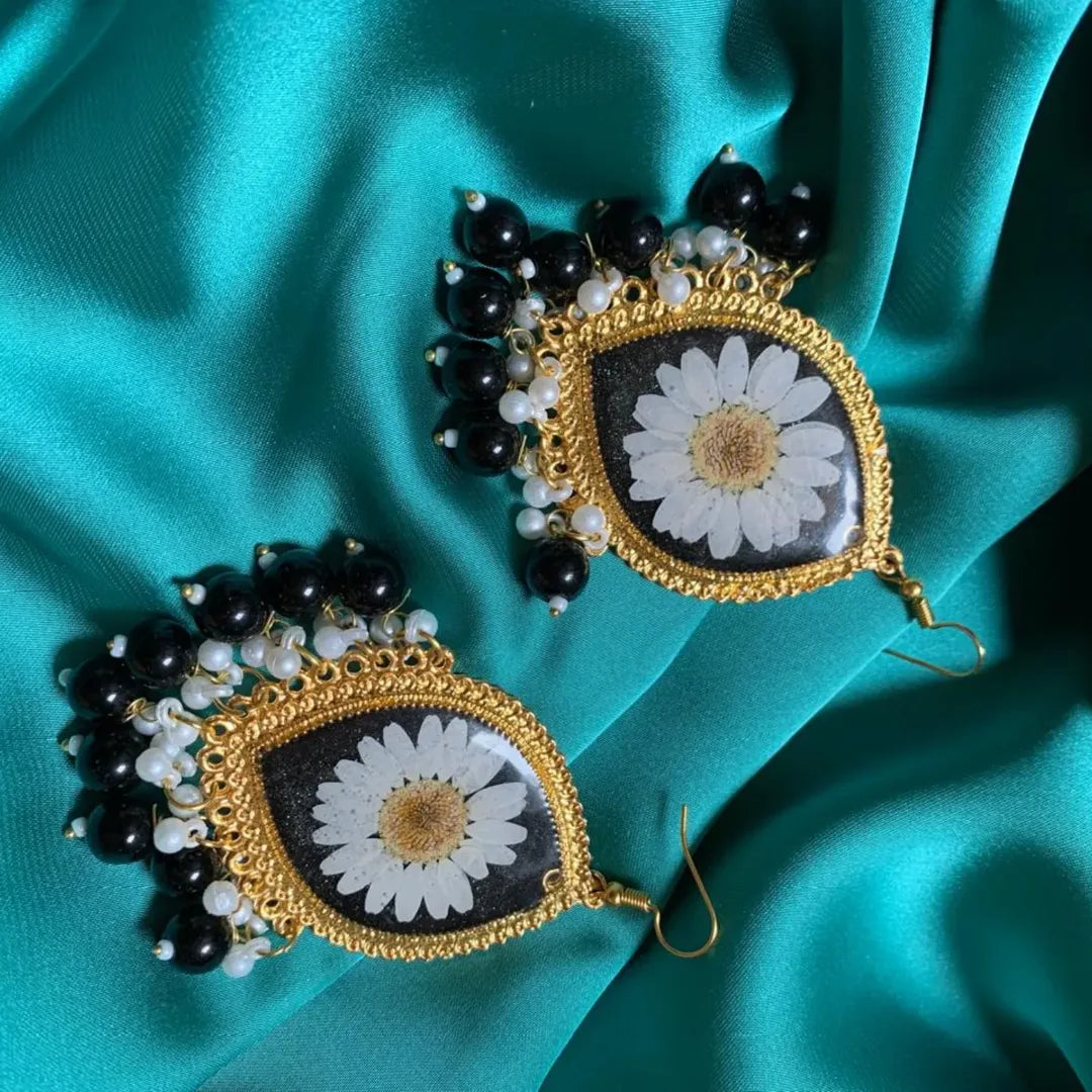 Rasin Earrings