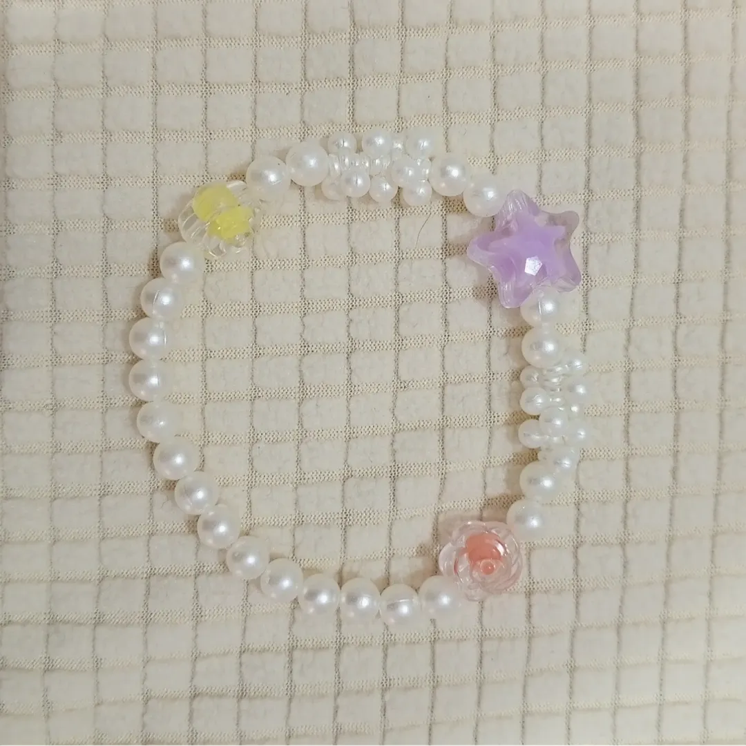 Pearl Charm Fantasy Bracelet