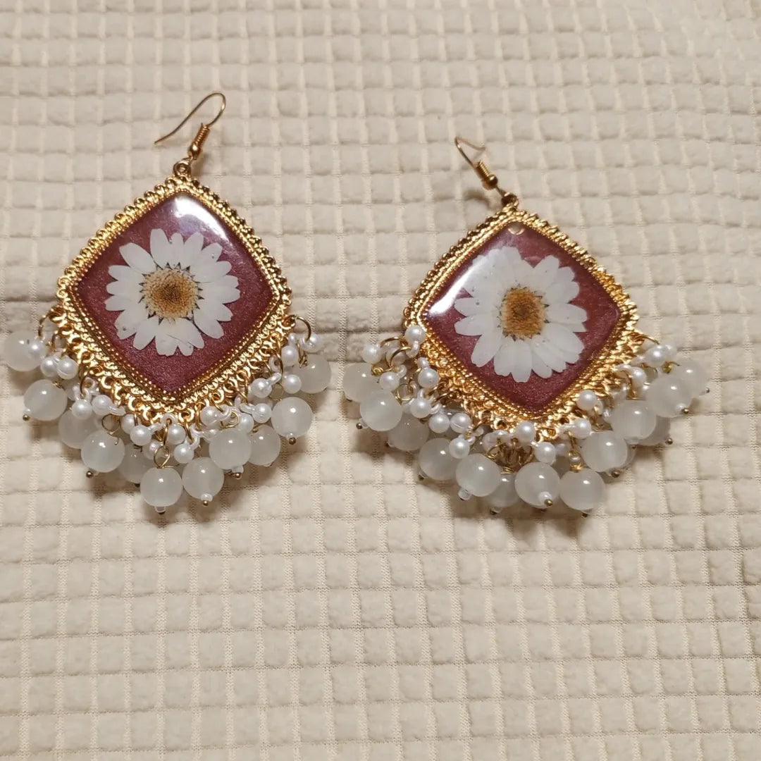 Blooming Daisy Resin Earrings